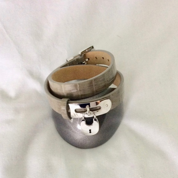 Michael Kors Leather Double Wrap Lock Bracelet Grey NWOT - Picture 2 of 3